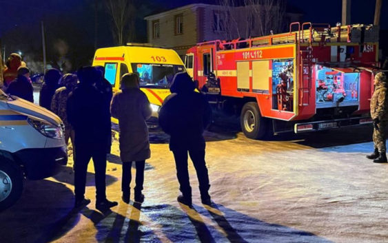 Из больницы выписали освобожденную в Актобе заложницу