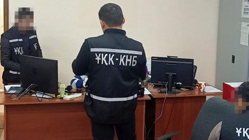 Двое казахстанцев незаконно проникли в информационную систему Минздрава