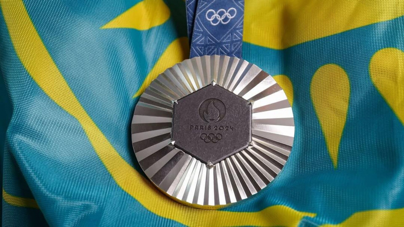 Казахстанские чемпионы и призеры Парижа наконец получат награды от правительства 
