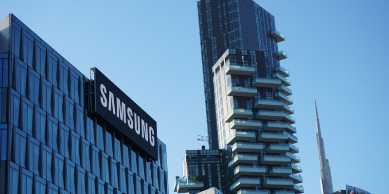 Може з’явитися вже в Galaxy S24. Samsung презентувала власну генеративну модель ШІ